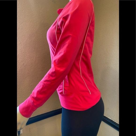 Pink Jacket - Picture 3 of 5